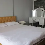 Tuyap Pin Suite
