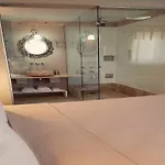 128A Hotel