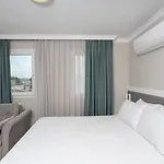 Bay Nihat Otel Lale