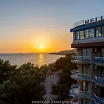 Helin Hotel