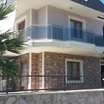 Ayvalık Çamlık Villaları