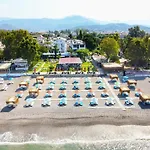 Yuecel Hotel