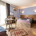 Hotel Casa Mia Old City