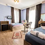 Hotel Casa Mia Old City