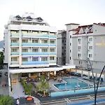 Oasis Hotel