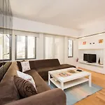Taksim Thera Suite