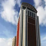 Flora Suites