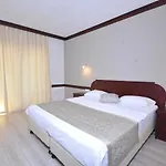 My Dream Hotel