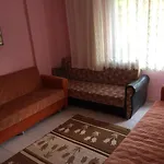 Denize 20 adım full eşyalı daire