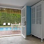 Alacati Roka Tas Butik Hotel