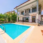 Beyaz Villa