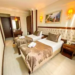 Mekke Hotel Istanbul