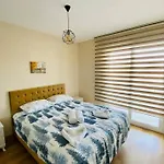 Kusadasi'Nda 1+1 Yazlik Daire Olea
