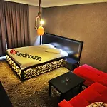Red House Vip Apartmant Suites