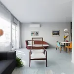 Luxurious Flat Close To Everywhere