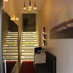 Nea Suites Old City