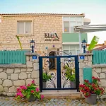 Elda Koeyici Alacati