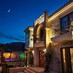 Amour Alacati Boutique Hotel