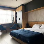 Kadikoey Studio Flat