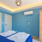 Soeguet 2 - 4 Bedroom With Jacuzzi In Fethiye