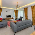 La Vida - 4 Bedroom Holiday Villa In Hisaroenue Oeluedeniz