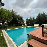 Private Villa Near the Sea,4+1,Pools,Sauna,Jacuzzi