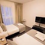 Onno House Apartments
