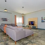 Marla - 2 Bedroom Honeymoon Villa