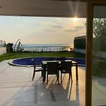 Seafront Villa With Private Swimming Pool Istanbul