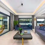 Villa Alavya Oeluedeniz With Heated Pool In Winter