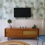 Studio Home With Perfect Location And Sea View