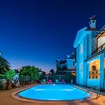 Infinity Flora Villa