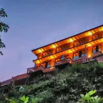 Kinya Bungalov Hotel