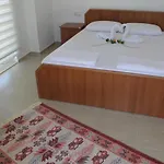 Villasevval-Sleeps8-Pool-Bbq-Ac-Neartown
