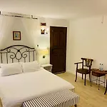 Piccolo Mondo Hotel (Adults Only)