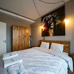 Allure Towers 77