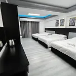 Grand Honey Hotel