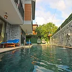 Caglar Residence