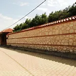 Silivri Gazitepe'De 3 Katli, Havuzlu Lueks Villa