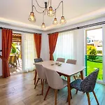 4 Beds, Luxury Holiday Villa In Hisaroenue Oeluedeniz Villa Mia
