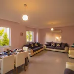 Hanel Life Royale 2 Villa With Private Pool