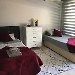 2 Bedroom Apt With Air Con & Sea View 1 Min To Sea Excellent Central Location