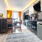 Lovely And Central Flat Near Ciragan Palace In Yildiz Besiktas