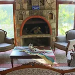 Mese Suites