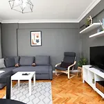Stylish And Central Flat In Kadikoy