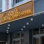 Viva La Vita Hotel