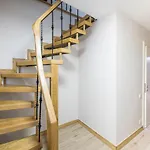 Elegant 2 Bedroom Duplex House With Garden In Cihangir