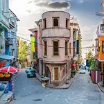 Stanbul House