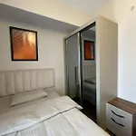 Luxury 2-Bedroom Apartment In Prime Suites Near Mall Of Istanbul - 87