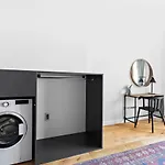 Stella Stays Subtle 1 Bdr Galata